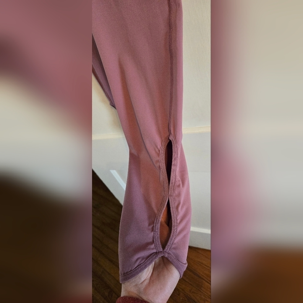 NWOT | Bordeaux | Whisper | Milan 7/8 High-Waisted Leggings | M | Mauve Pink - Picture 5 of 8